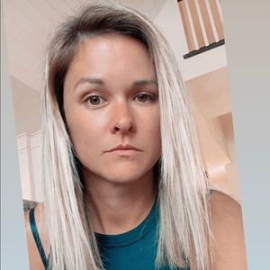 Meet your Posher, Carly